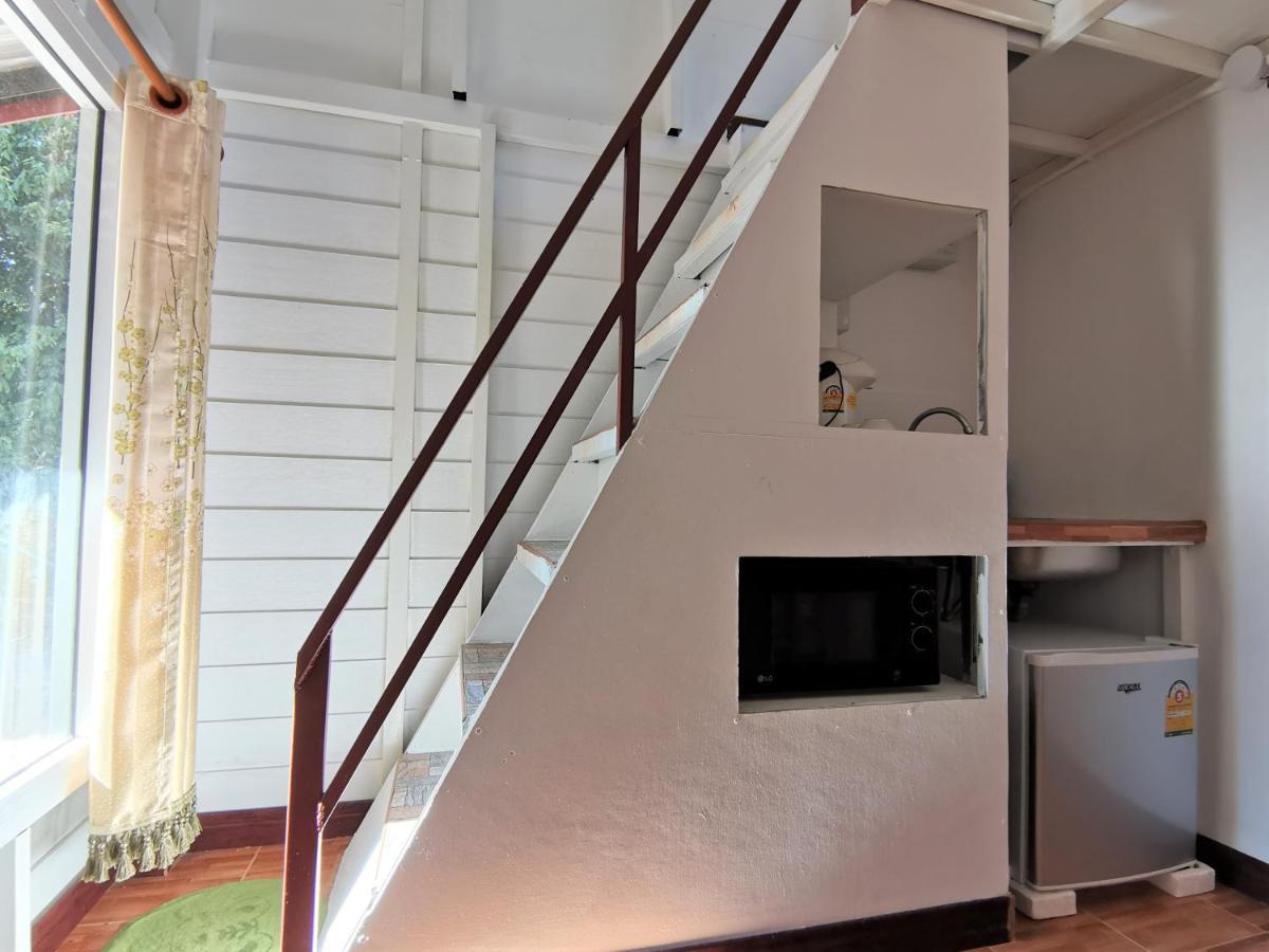 Phuhaya Bamboo Bungalows เกาะลันตา ภายนอก รูปภาพ