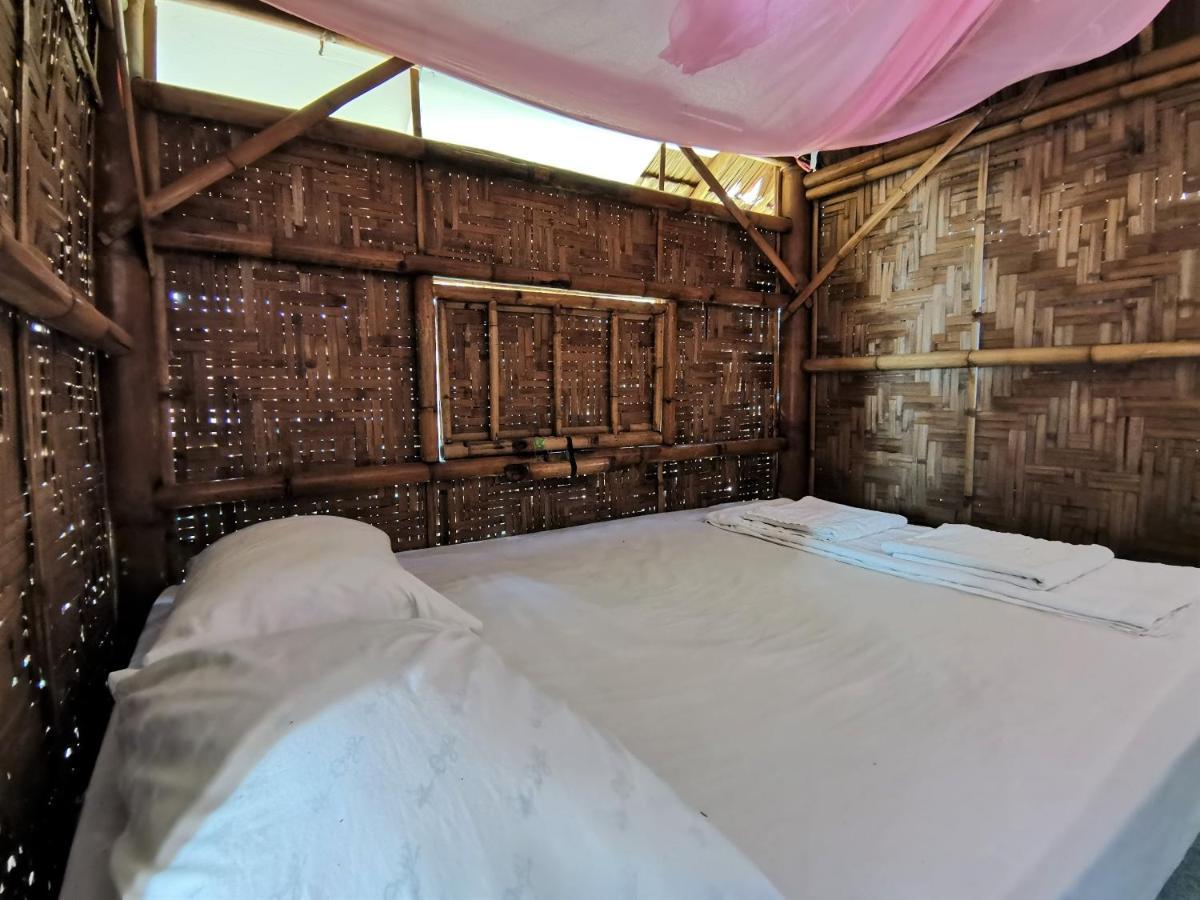 Phuhaya Bamboo Bungalows เกาะลันตา ภายนอก รูปภาพ